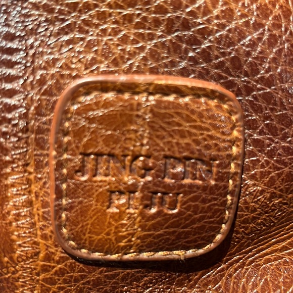 Jing Pin Pi Ju Brown Patchwork Leather Shoulder Bag - Picture 6 of 6